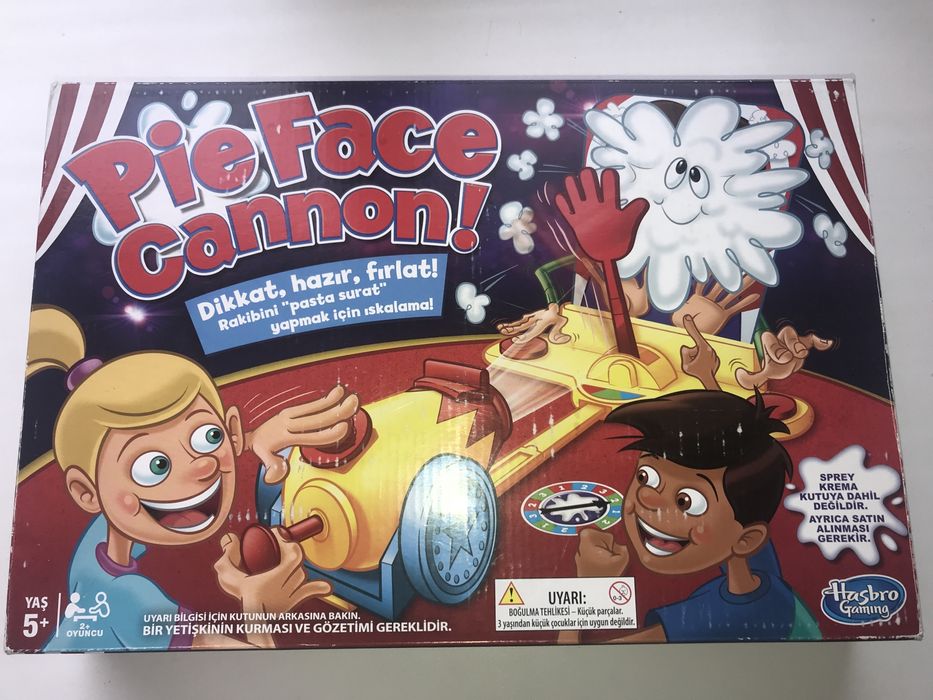 Игра «торт в лицо»