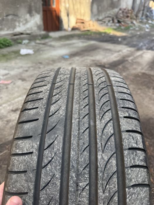 Pirelli Powergy 225/45/17 летни