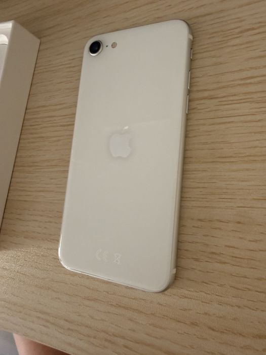 Iphone SE 2020, 64GB, White, 80% батерия