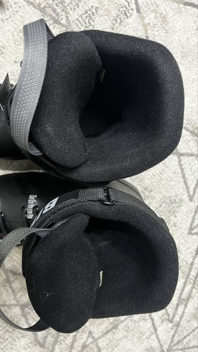 Ботинки горнолыжные