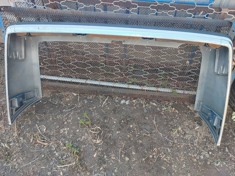 Продам Бампер W124