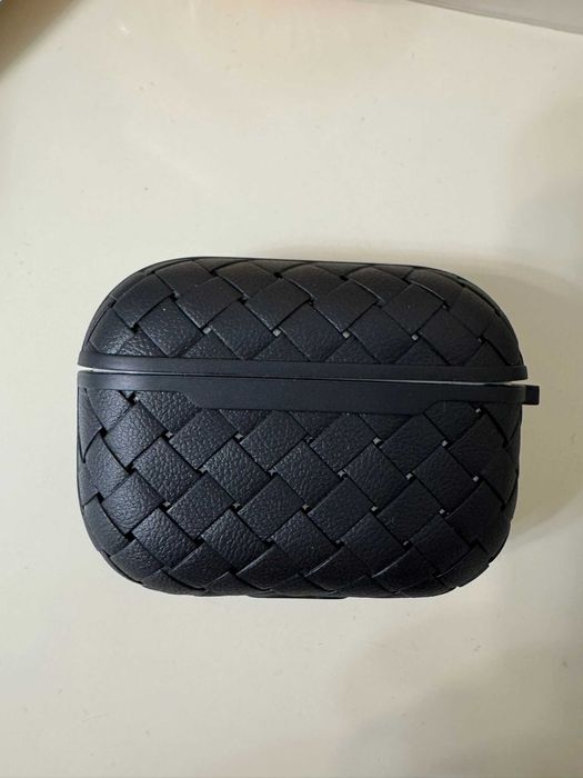 Продам оригинальные airpods pro 2 с lighting