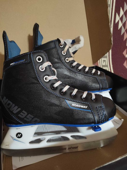 Коньки хоккейные