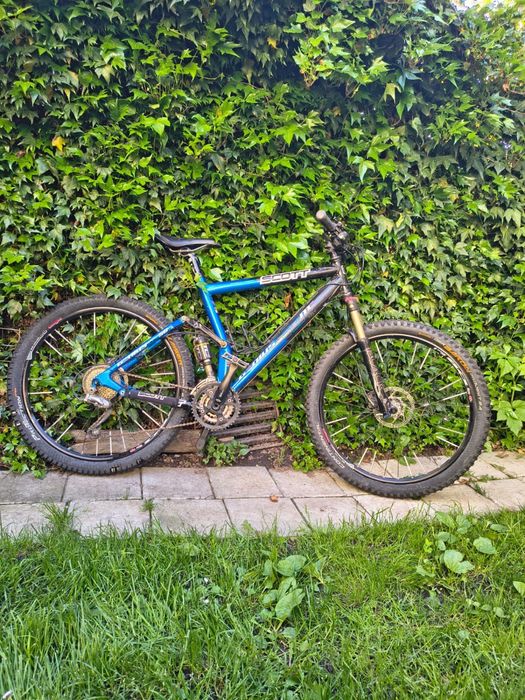 Bicicleta full suspension Scott Genius
