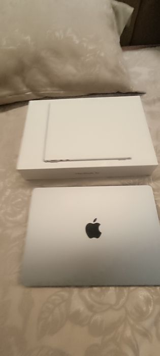 MacBook. MacBook Air. Ноутбук. Ноутбуки.
