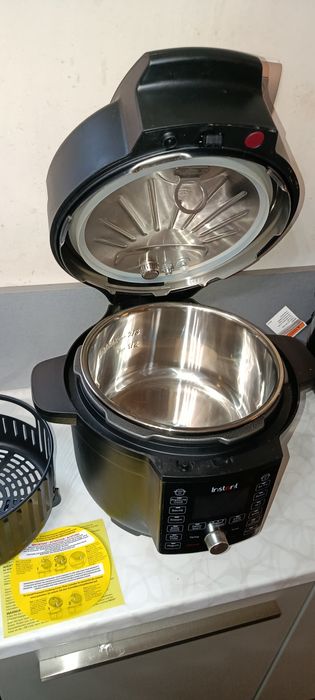 Instant Pot Duo Crisp +Air Fryer (Ultimate Lid)