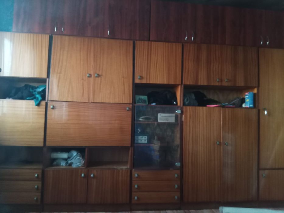 Срочно продам старый гарнитур