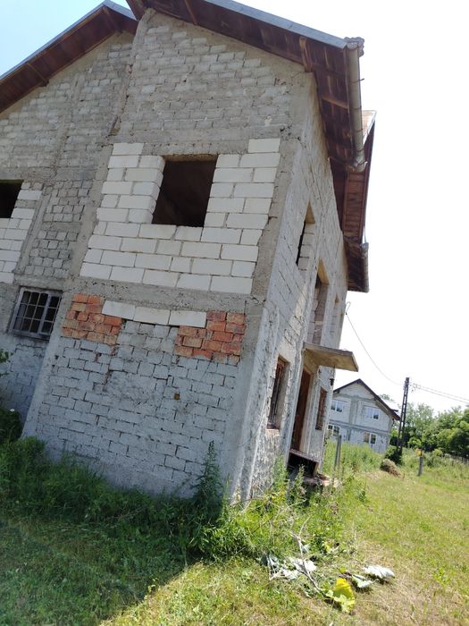 Casă și teren 1200m în cartier Cărămidari