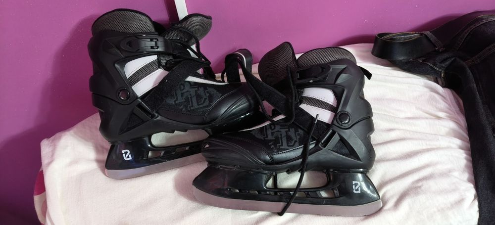 Patine pentru gheață