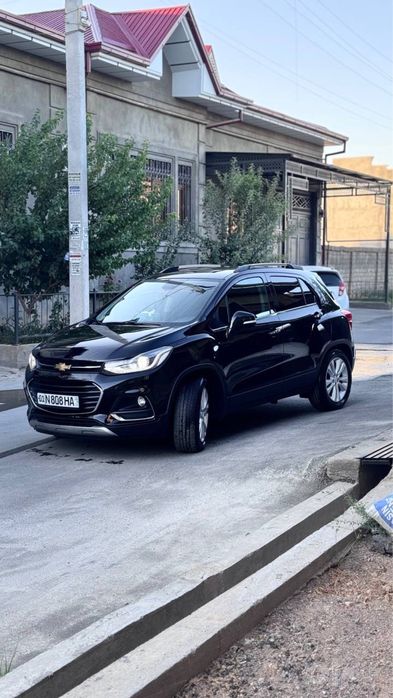 Tracker. 2019 Avtomat