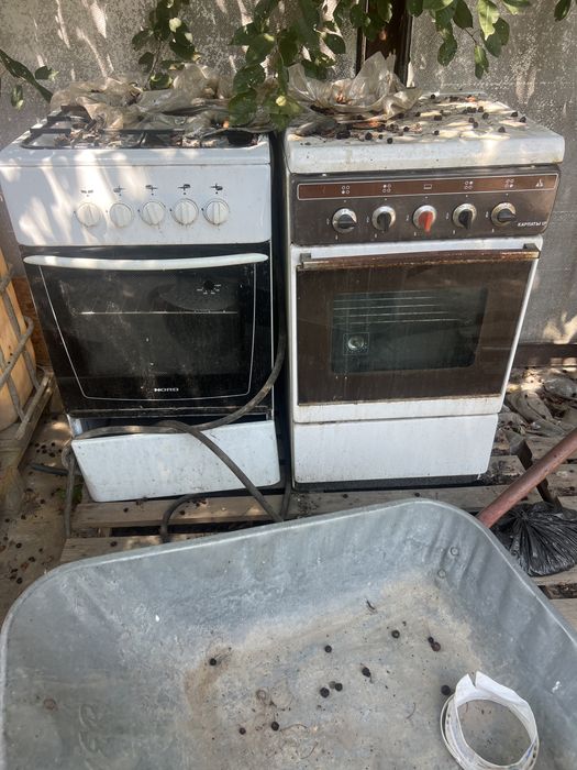 Продам газовую плиту