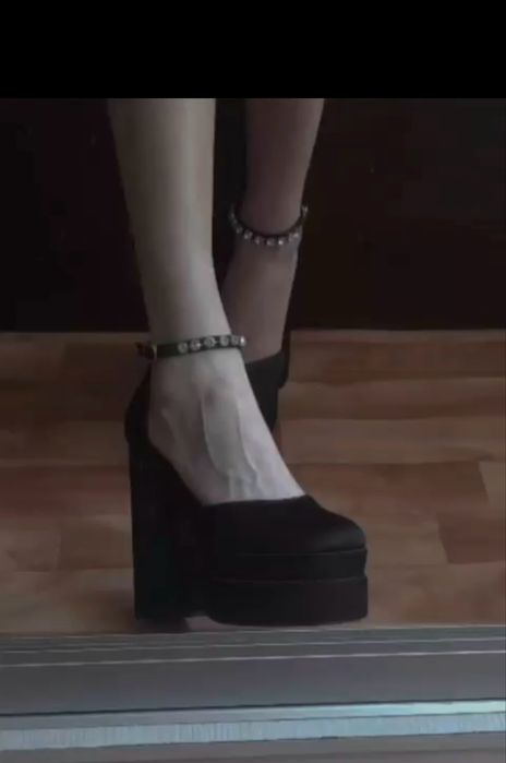 Женские туфли Versace Bratz