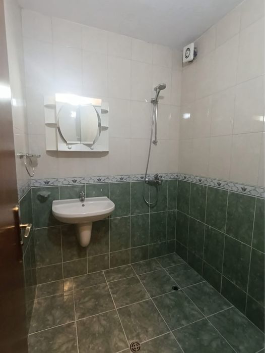 Продава тристаен лятно кино Тракия