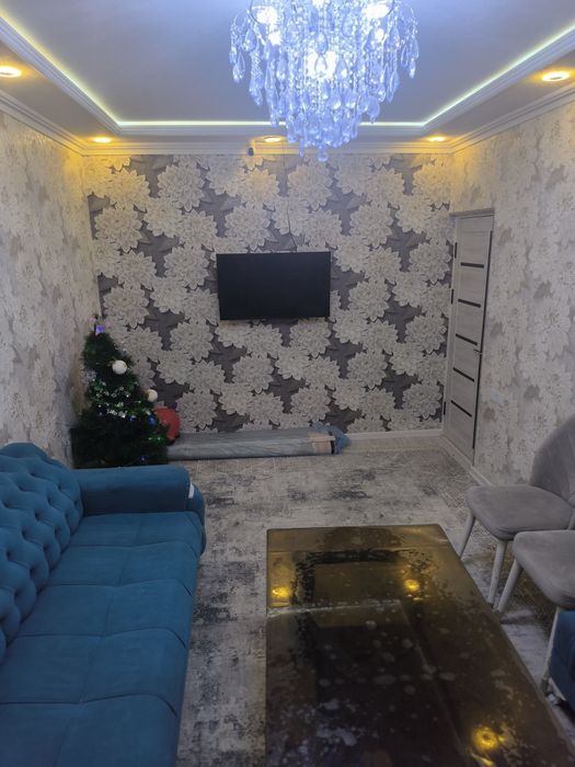 Продаю свою 3 комнатную квартиру  смебелю заходи и живи