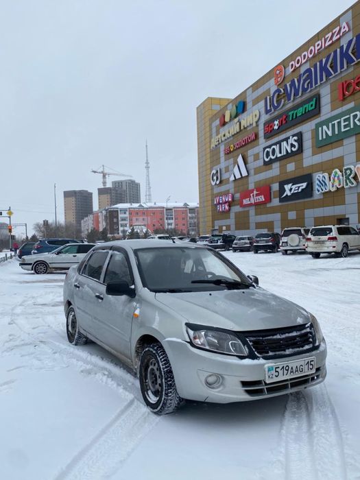 Продаётся Лада гранта 2013 года