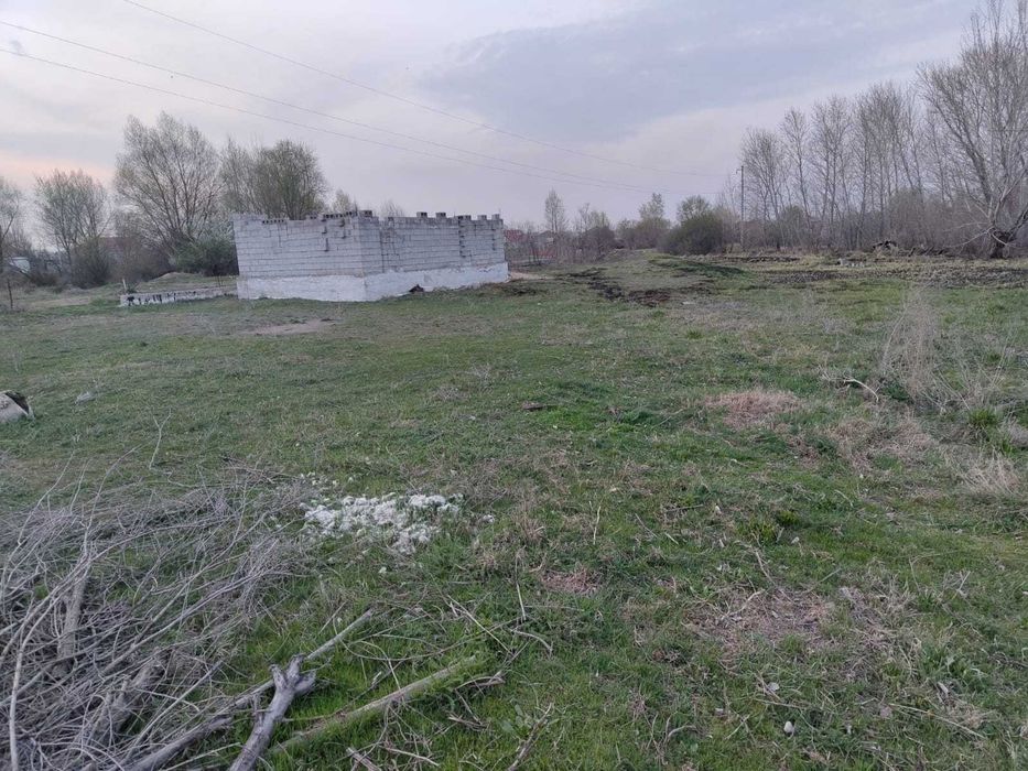 Участок 10 сот в хорошем месте