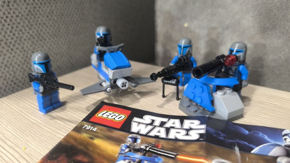 Продам Лего батл пак 2011 года