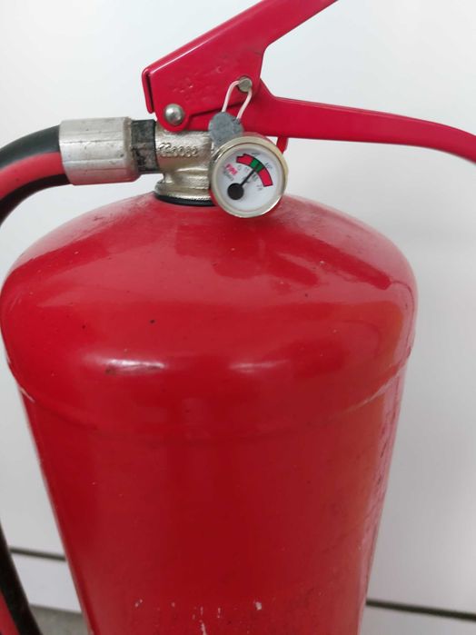 Продавам Пожарогасители