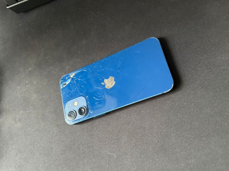Iphone 12 mini.