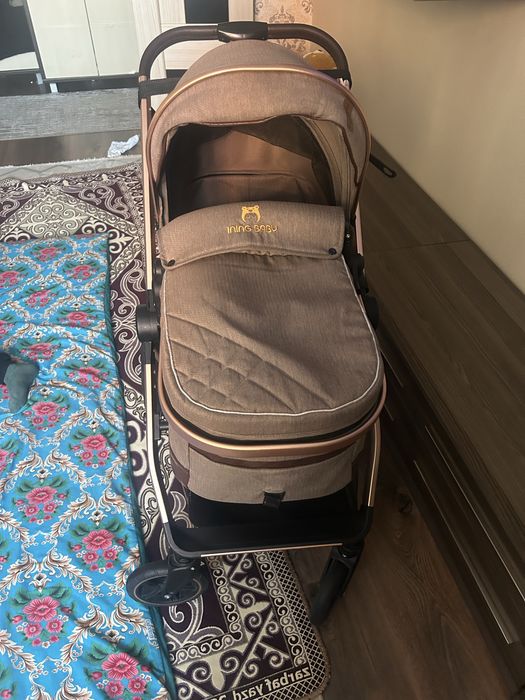 Коляска прогулочная 20000 тг