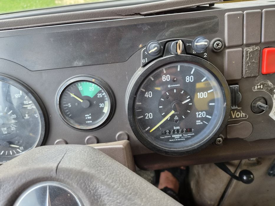 Mercedes Benz Unimog 1750L  vând sau schimb