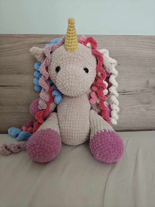 Ръчно изплетена плюшена играчка Еднорог