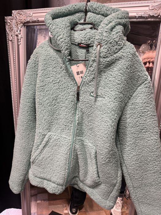 Продовам ветровки (якета)