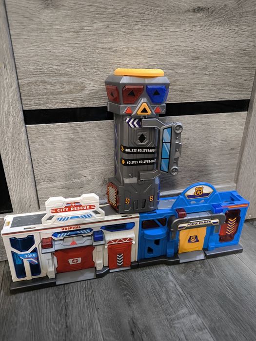 Станция. Машинки