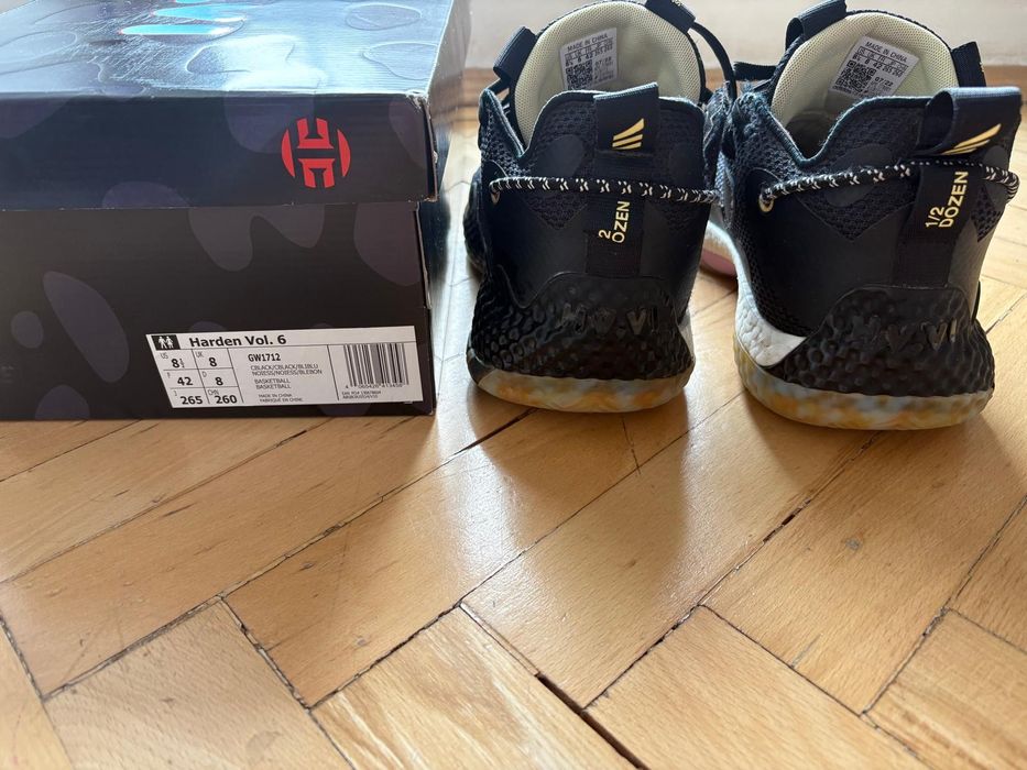 Ghete baschet 42 Adidas Harden 6