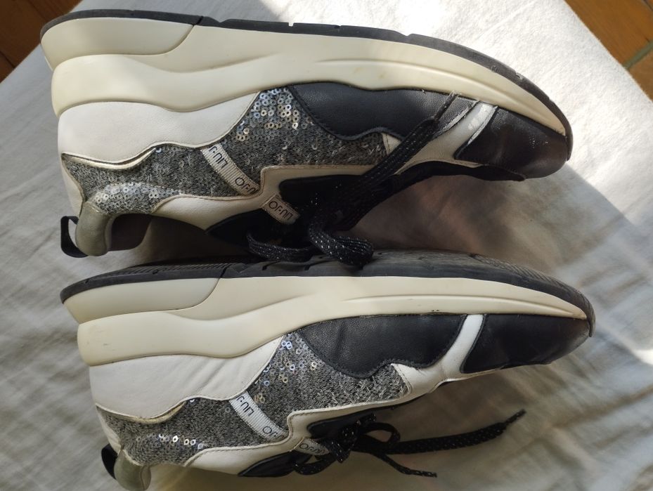 Liu jo, Gianni, Vans, Skechers, Versace, Ste&Me