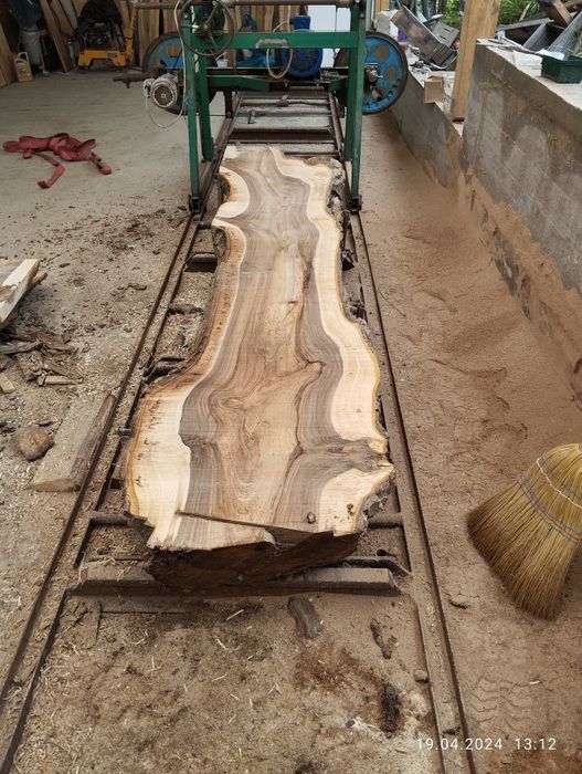 Cherestea de stejar, nuc,frasin, paltin ,cireș