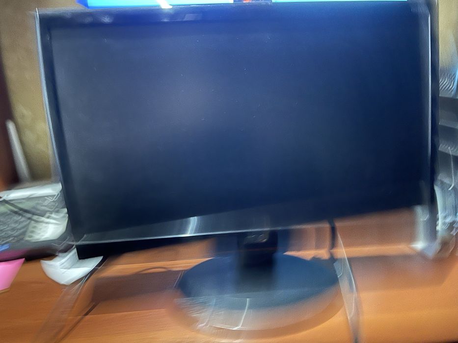 Продается монитор. LOC 47 см диагональ