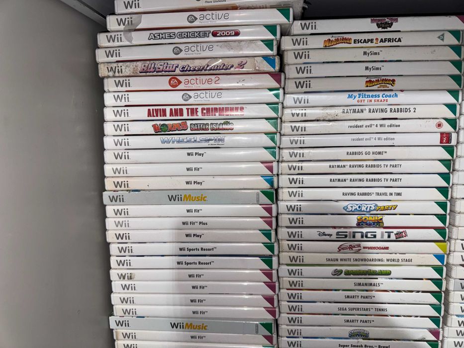 Игри    -   Wii , Wii DS