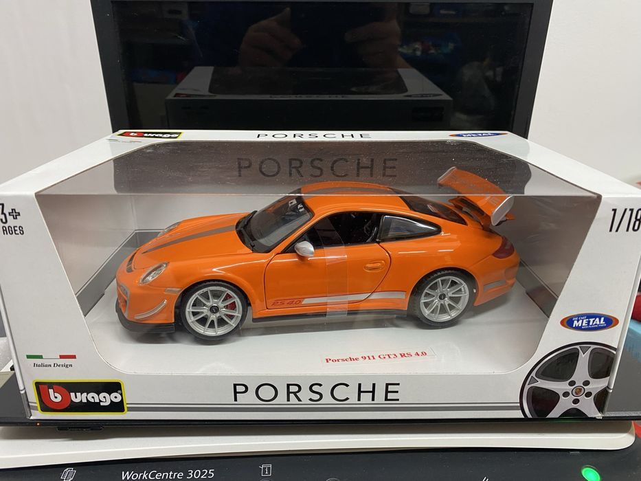 PORSCHE 911 GT3 RS 4.0 machetă auto scara 1:18 BBURAGO