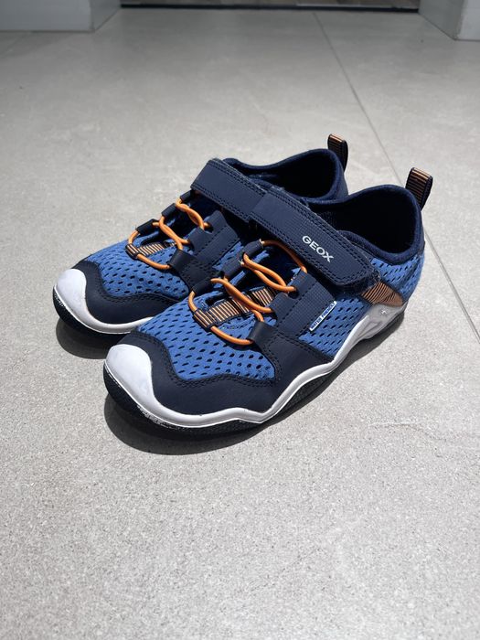 Adidași Geox cu inserții plasă, albastru-portocaliu, nr. 34.