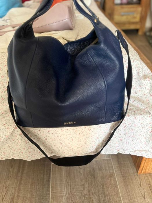 Дамски чанти Furla