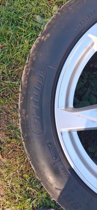 Продавам комплект алуминиеви джанти за Ауди