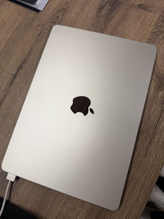 ПРОДАМ Macbook М2, 256ГБ