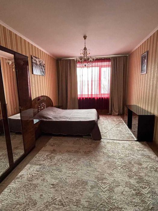 продам 3 комнатную квартиру