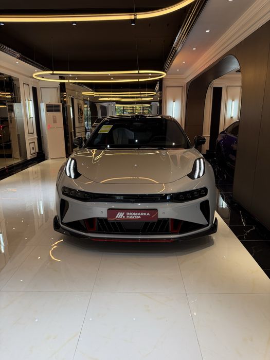Zeekr 001 FR 1265hp