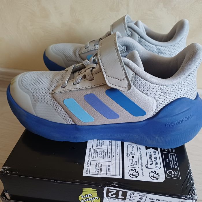Adidasi Adidas marimea 30