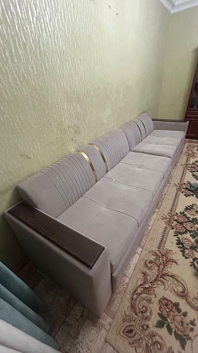 Диван, прихожка  бу