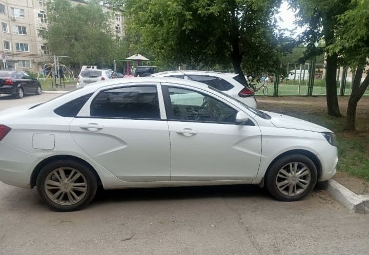 Продам авто Лада Веста 2018 года