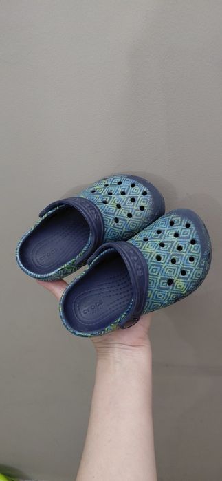 Продам детские Crocs оригинал