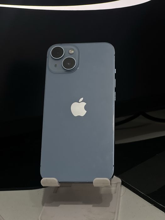 Продам Iphone 14