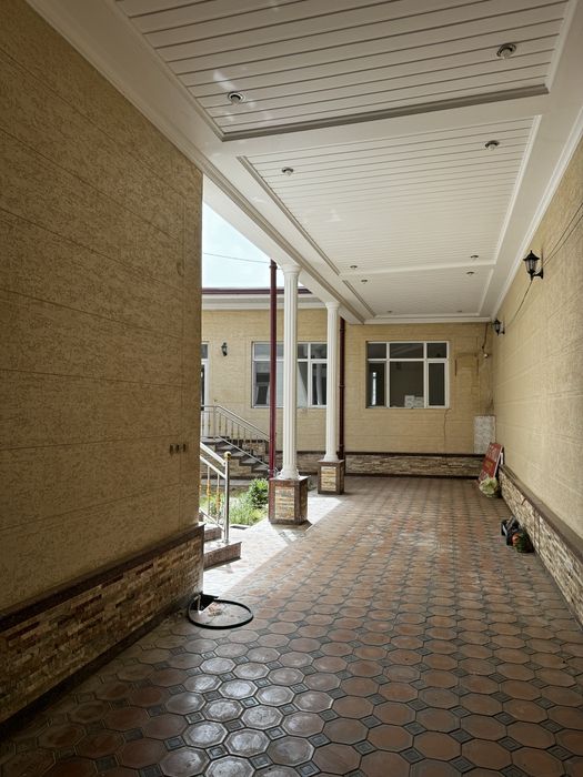 Срочно ховли сотилади 3.5 сотих 8 хона