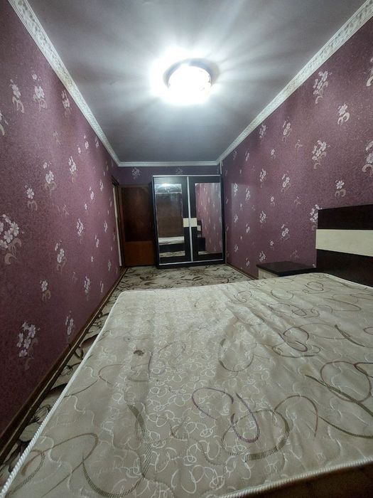 Yunusobod megaplanet oldida
 #Юнусабад