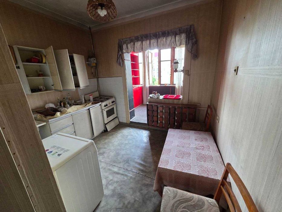 Ахмад Югнаки.ТТЗ базарчик 4(3)-комн 5/5 92 м² сдвоенный зал ипотека