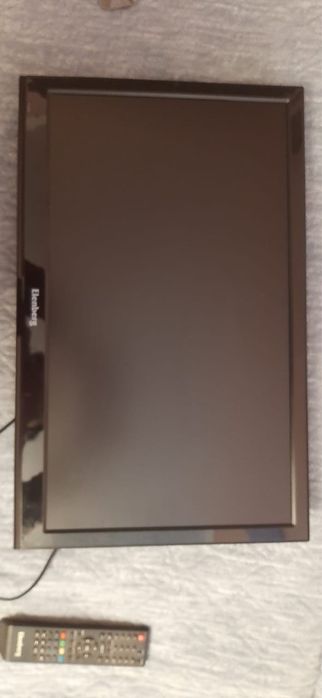 Телевизор Elenberg + настенное крепление