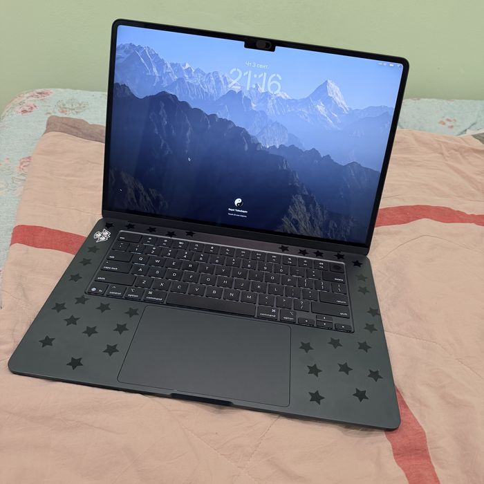 Macbook air 15 m4 16/512